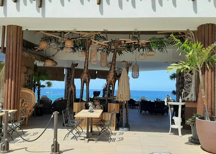 Apartament A Stone's Throw From The Golden Mile With Breathtaking Ocean And Mountain Views Playa de las Americas (Tenerife)