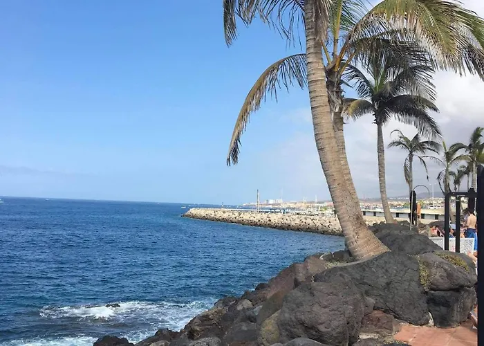 A Stone's Throw From The Golden Mile With Breathtaking Ocean And Mountain Views Apartament *