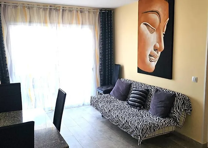 Διαμέρισμα A Stone's Throw From The Golden Mile With Breathtaking Ocean And Mountain Views