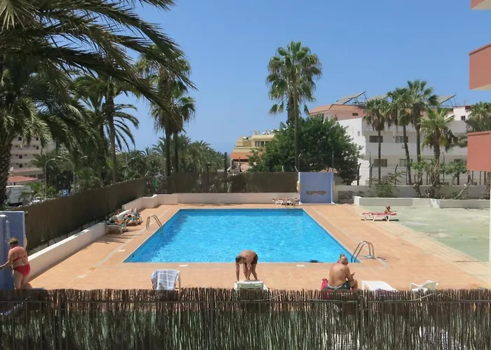 Διαμέρισμα A Stone's Throw From The Golden Mile With Breathtaking Ocean And Mountain Views *