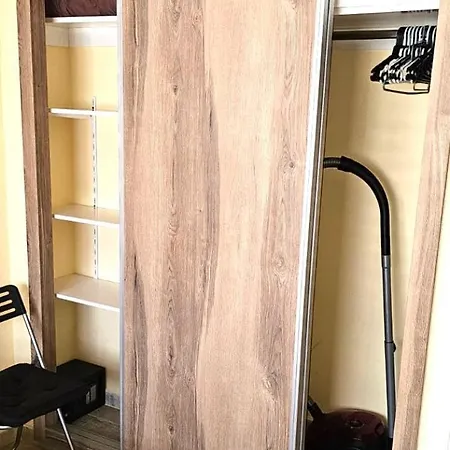 Lejlighed A Stone's Throw From The Golden Mile With Breathtaking Ocean And Mountain Views