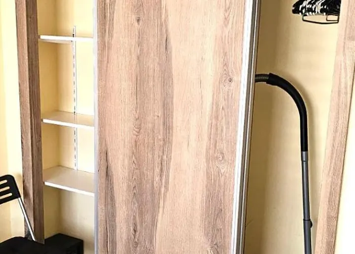 Apartman A Stone's Throw From The Golden Mile With Breathtaking Ocean And Mountain Views